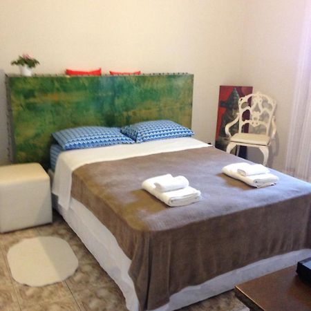 Casa Da Lili-Espaco Independente E Privativo ブロタス エクステリア 写真